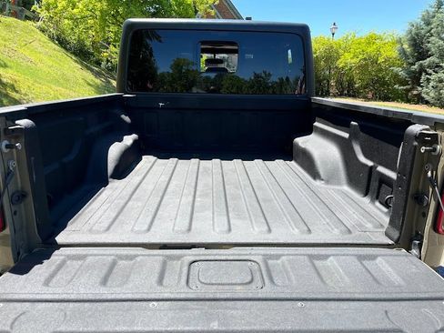 Used 2020 Jeep Gladiator Sport w/ Quick Order Package 24S AWD/4WD image 44
