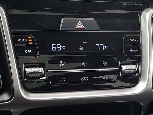 Certified 2023 Kia Sorento X-Line EX image 24