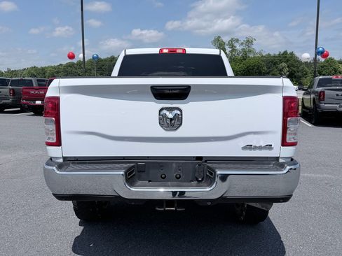 Used 2024 RAM 2500 Big Horn w/ Off Road Package AWD/4WD image 8