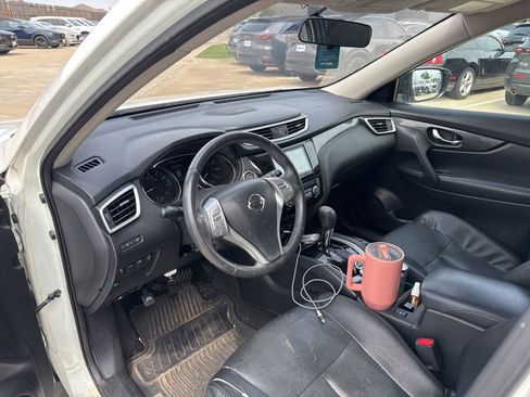 Used 2016 Nissan Rogue SL FWD image 28