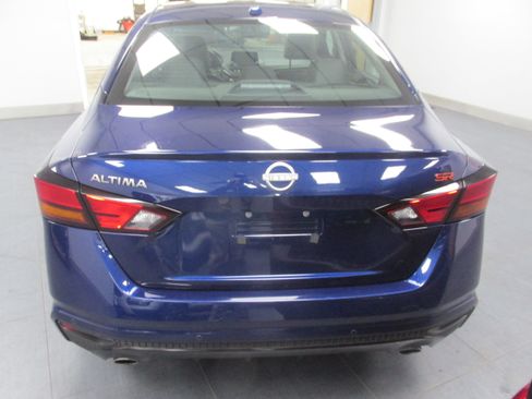 Used 2023 Nissan Altima 2.5 SR image 5