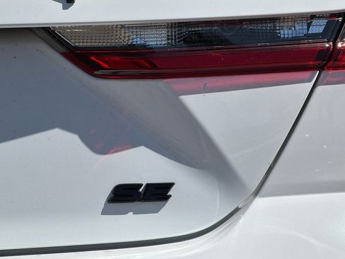 Used 2026 Toyota Camry SE w/ Multimedia Upgrade Package FWD image 27