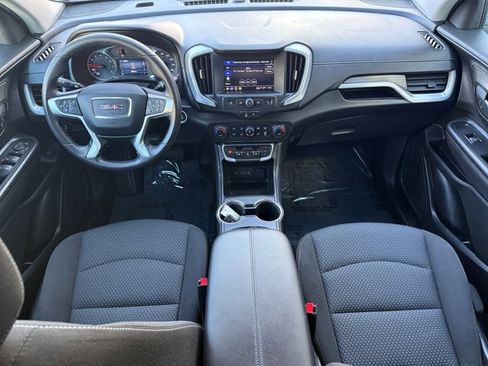 Used 2023 GMC Terrain SLE w/ Driver Convenience Package image 13