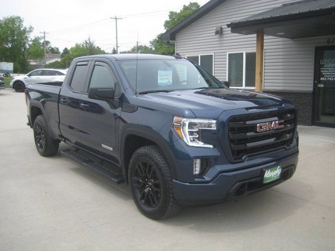 Used 2022 GMC Sierra 1500 Elevation AWD/4WD image 2