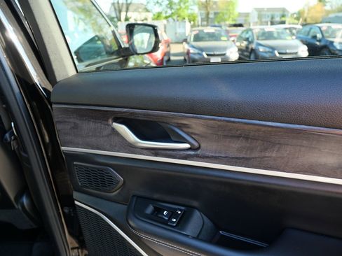 Used 2021 Jeep Grand Cherokee L Limited AWD/4WD image 35