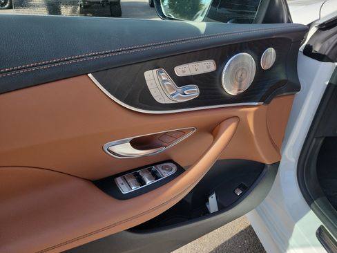 Used 2023 Mercedes-Benz E 450 Cabriolet image 11