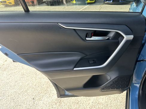 Used 2024 Toyota RAV4 SE image 25