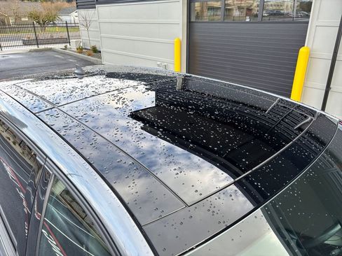 Used 2022 Ford Edge ST-Line w/ Class II Trailer Tow Package image 29