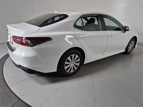 Certified 2024 Toyota Camry LE image 5