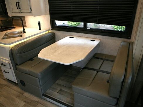 Used 2022 Ford E-450 and Econoline 450 Super Duty w/ Motorhome Prep Package image 26