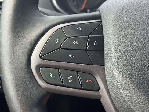 Used 2019 Jeep Cherokee Limited AWD/4WD image 20