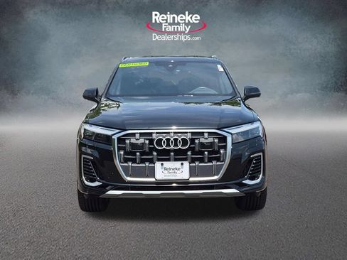 Used 2025 Audi Q7 3.0T Premium Plus AWD/4WD image 2