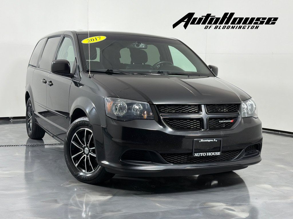 Used 2017 Dodge Grand Caravan SE FWD image 1
