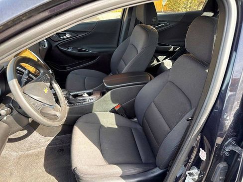 Used 2023 Chevrolet Malibu LT FWD image 9