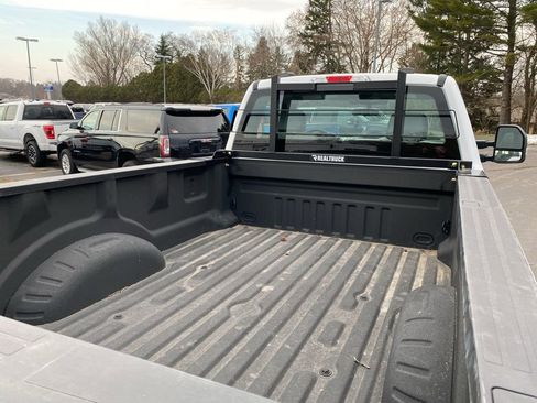 Used 2022 Ford F250 XL w/ Power Equipment Group image 6