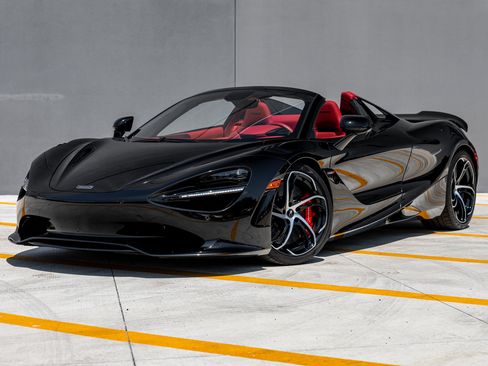 Used 2024 McLaren 750S Spider image 12