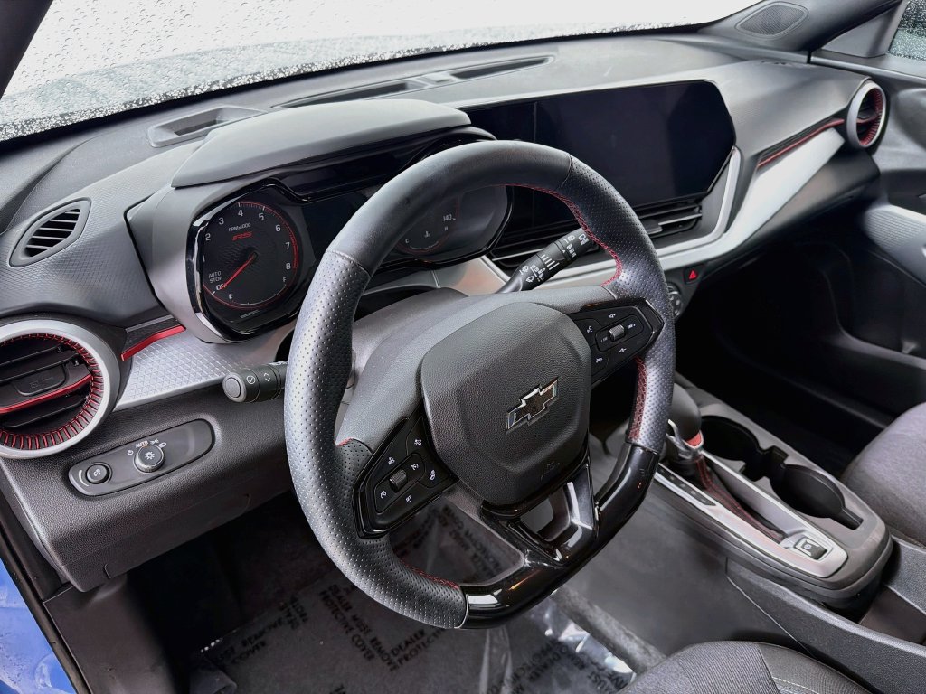 Used 2024 Chevrolet Trax RS w/ Driver Confidence Package FWD image 9