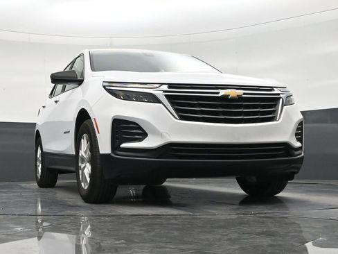Used 2024 Chevrolet Equinox LS FWD image 26