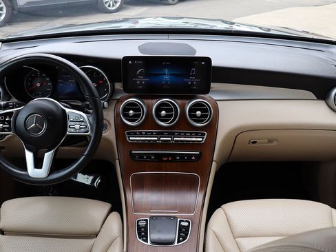 Used 2021 Mercedes-Benz GLC 300 image 33