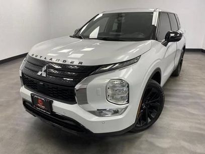 Used 2023 Mitsubishi Outlander SE Black Edition