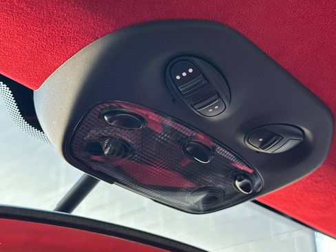 Used 2011 Porsche 911 GT2 RS RWD image 19