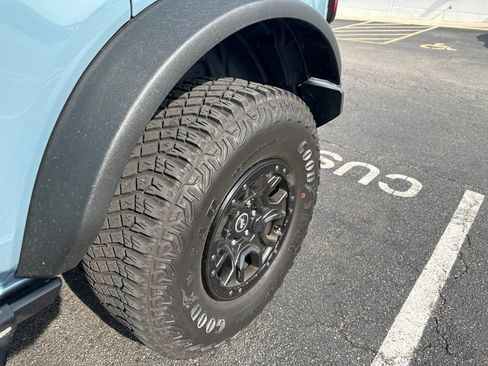 Used 2021 Ford Bronco First Edition AWD/4WD image 8