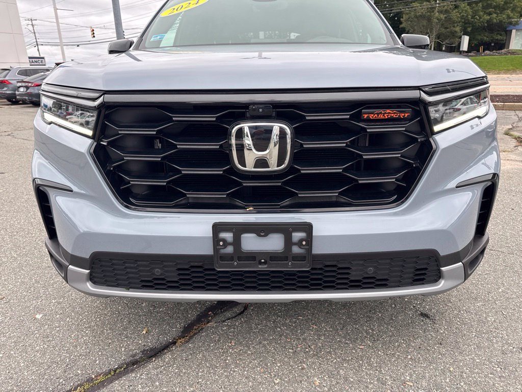 Used 2024 Honda Pilot TrailSport image 6