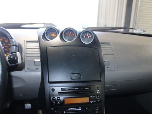 Used 2004 Nissan 350Z Touring w/ Aerodynamics Pkg image 14