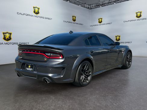 Used 2022 Dodge Charger Scat Pack RWD image 5