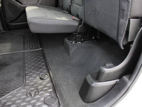 Used 2021 RAM 1500 Big Horn AWD/4WD image 40