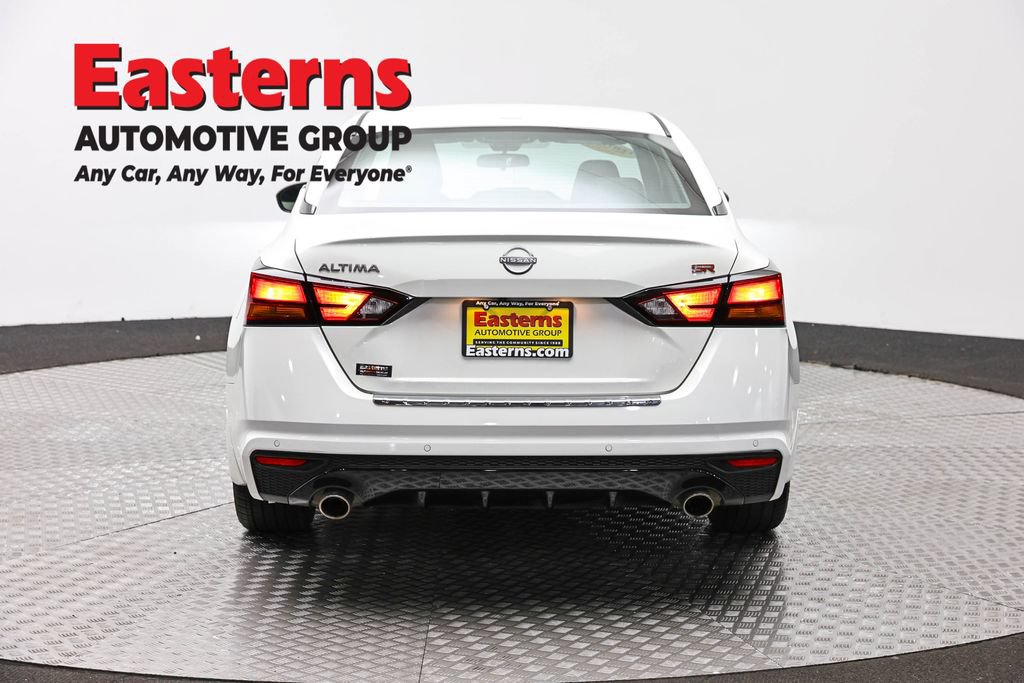 Used 2023 Nissan Altima 2.5 SR FWD image 8