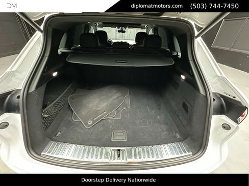 Used 2023 Porsche Cayenne image 48