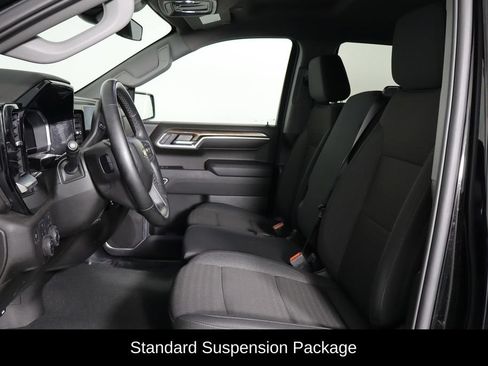 Used 2024 Chevrolet Silverado 1500 LT AWD/4WD image 7