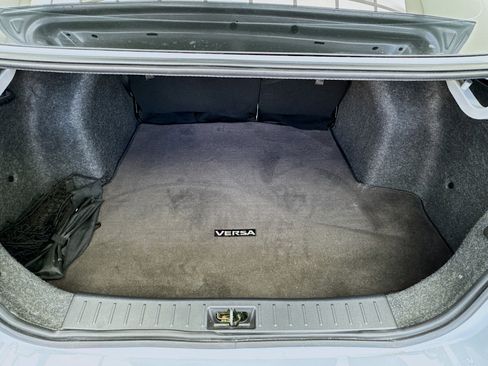 Used 2023 Nissan Versa SR w/ Trunk Package image 17