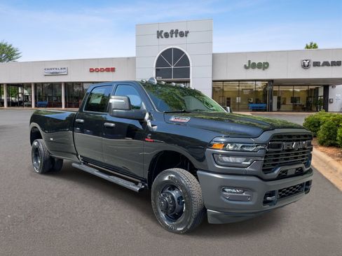 Used 2027 RAM 3500 Tradesman AWD/4WD image 3