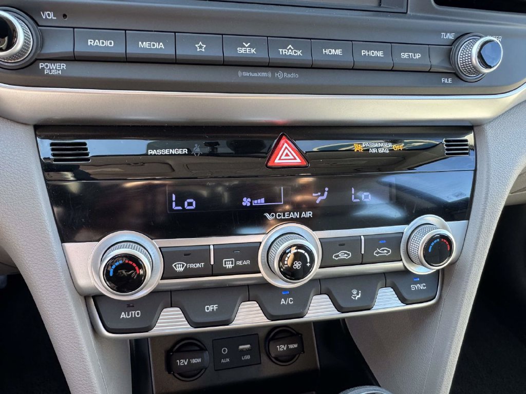 Used 2020 Hyundai Elantra SEL w/ Cargo Package (C1) FWD image 29