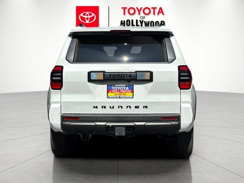 New 2026 Toyota 4Runner SR5 image 5