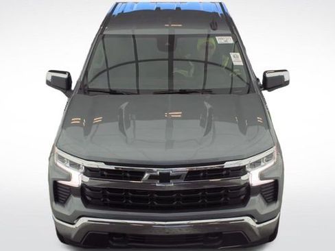 Used 2023 Chevrolet Silverado 1500 LT image 2