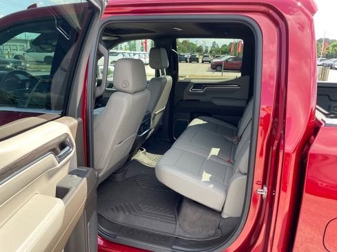 Used 2023 Chevrolet Silverado 1500 LTZ w/ LTZ Premium Package AWD/4WD image 17
