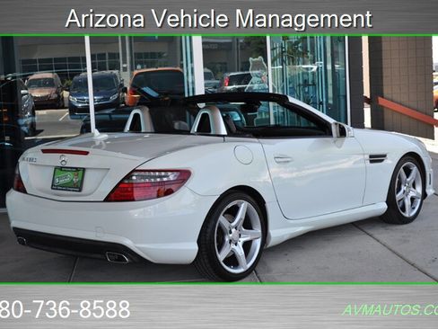 Used 2012 Mercedes-Benz SLK 350 image 12