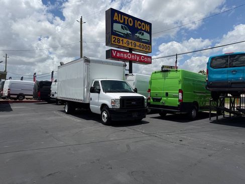 Used 2024 Ford E-350 and Econoline 350 Super Duty w/ Power Windows & Locks Group RWD image 21