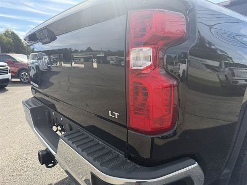 Used 2024 Chevrolet Silverado 2500 LT w/ Z71 Off-Road Package AWD/4WD image 28