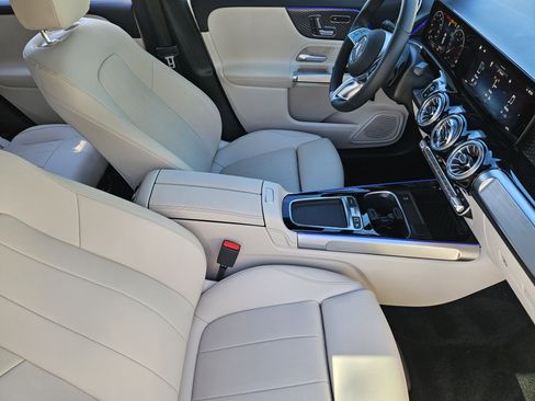 Certified 2025 Mercedes-Benz GLB 250 image 14