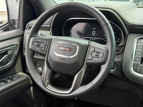 Used 2024 GMC Yukon AT4 AWD/4WD image 17