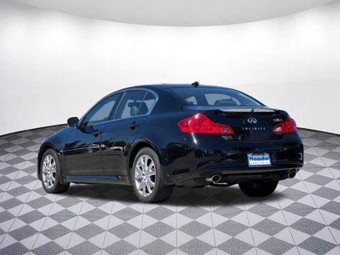 Used 2012 INFINITI G37 x w/ Premium Pkg image 3