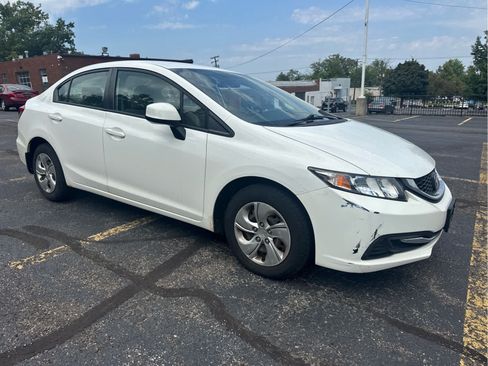 Used 2013 Honda Civic LX image 3