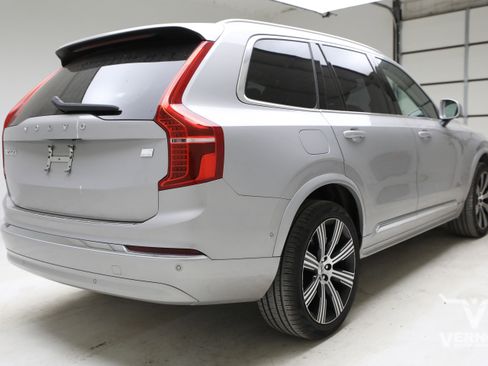 Used 2024 Volvo XC90 T8 Ultimate w/ Protection Package Premier AWD/4WD image 4