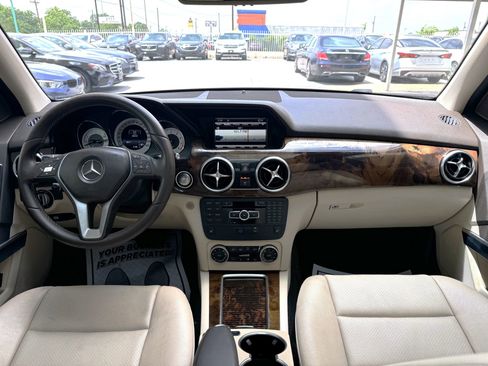 Used 2015 Mercedes-Benz GLK 350 2WD image 40