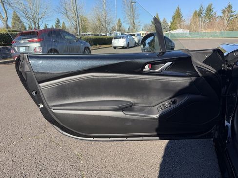 Used 2020 MAZDA MX-5 Miata RF Grand Touring image 15