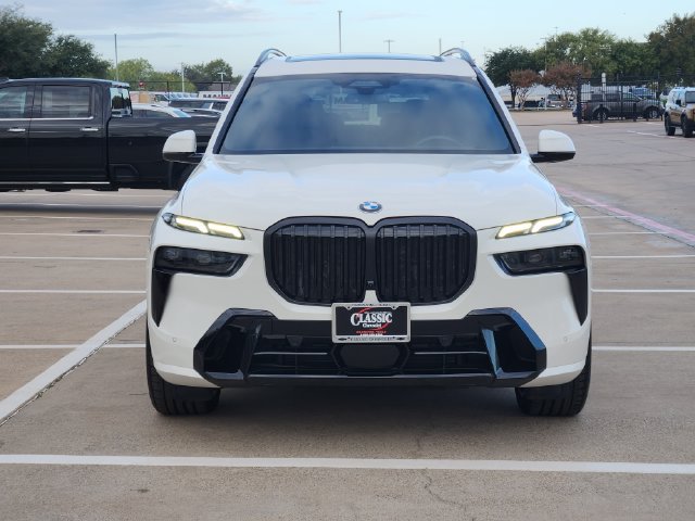 Used 2026 BMW X7 xDrive40i w/ Executive Package AWD/4WD image 9
